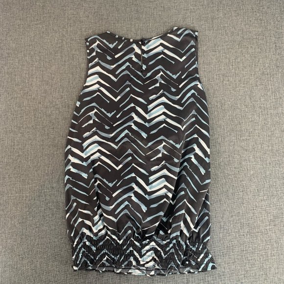 The Limited Sleeveless Blouse Small Ruffled Layered in Front Abstract Art Print - Picture 10 of 13